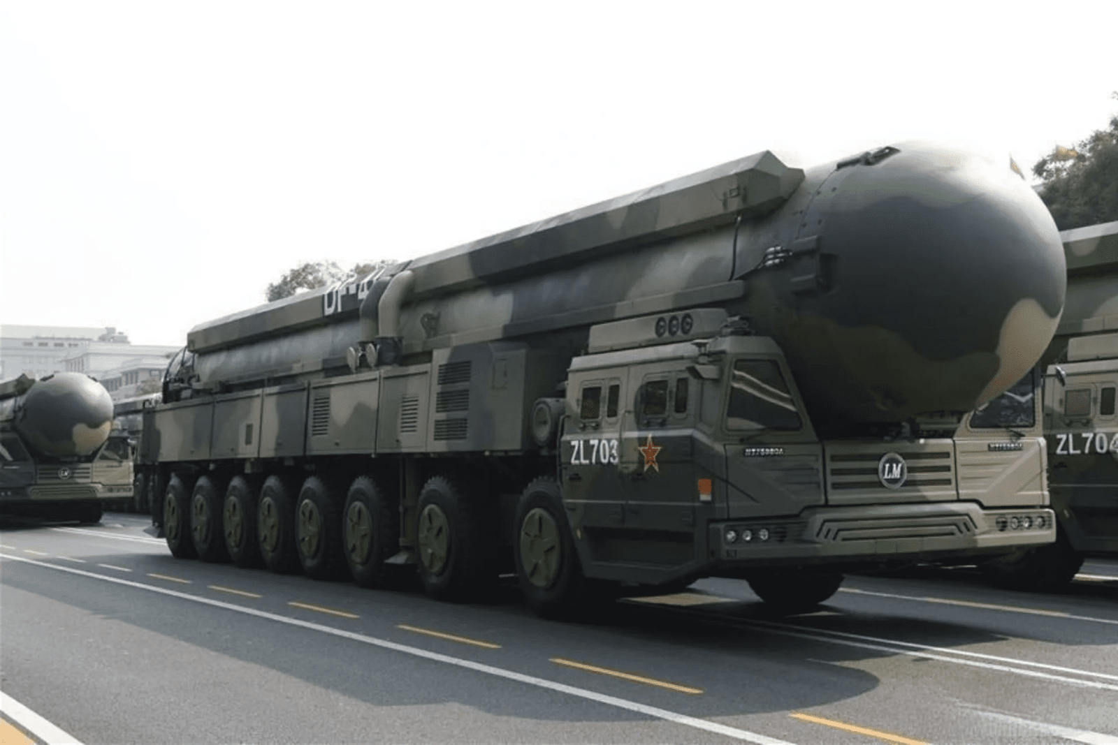 Çin'in DF-41 katı yakıtlı kıtalararası balistik füzesi (Resim kaynağı: Çin Savunma Bakanlığı)