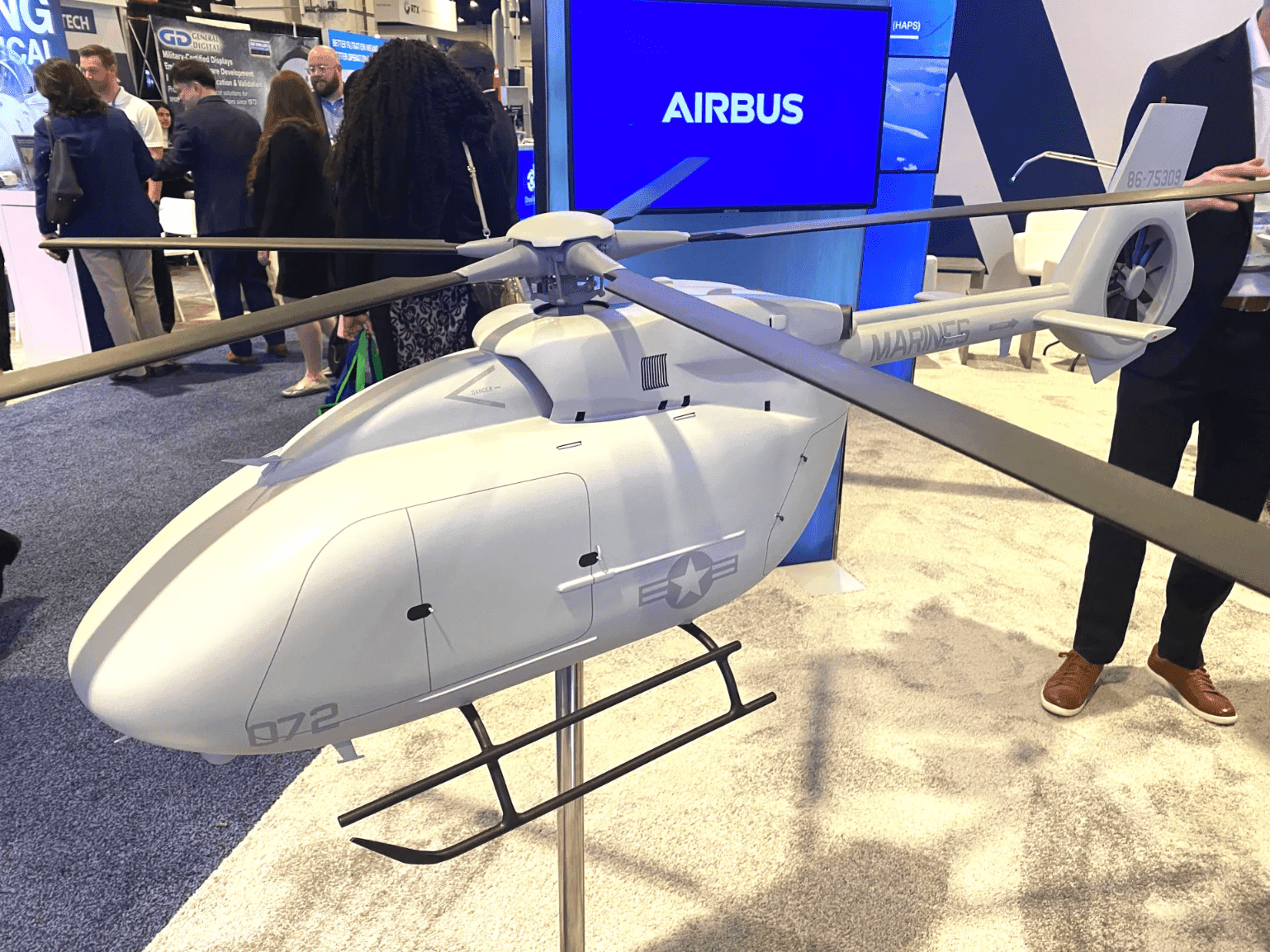 Airbus UH-72 İnsansız Helikopterle Lojistik Devrimi Airbus UH 72 İnsansız Helikopterle Lojistik Devrimi