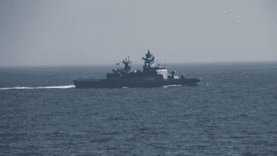 Açıklayıcı fotoğraf - Bir Alman Korveti Danimarka Boğazından geçiyor, 14 Nisan 2018. (ABD Savunma Görsel Bilgi Dağıtım Servisi aracılığıyla Kitle İletişim Uzmanı 3. Sınıf Ford Williams tarafından çekilen ABD Donanması fotoğrafı)