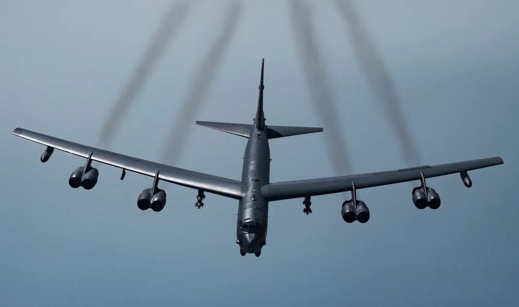B 52 İRAN AMERİKA GERİLİMİ