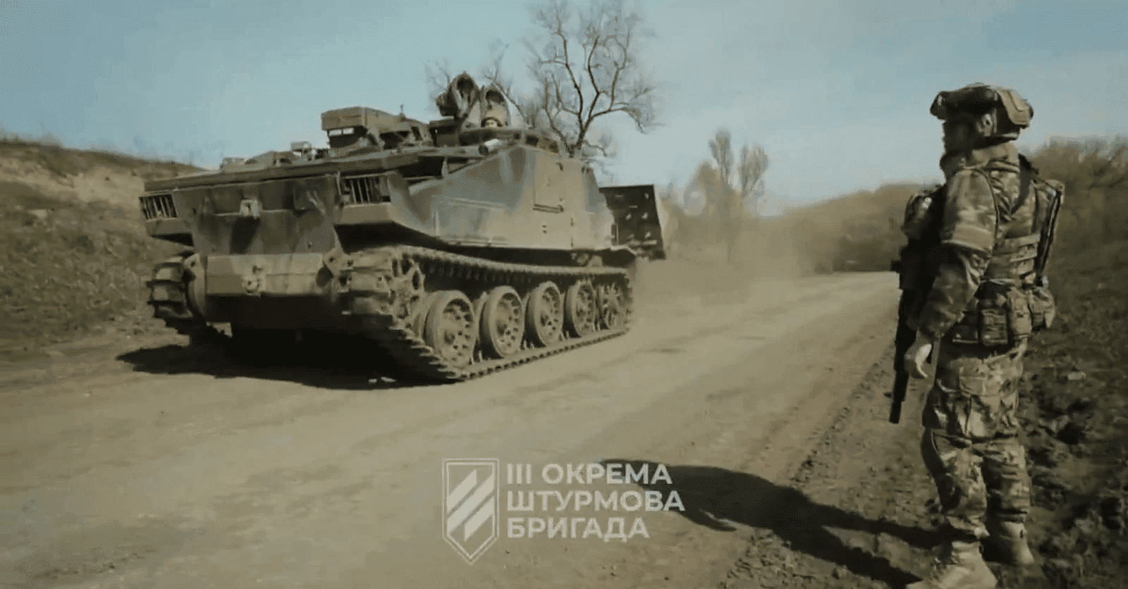 Ukrayna, Kursk’ta İngiliz FV180 CET Zırhlı Aracını Kullandı Ukrayna, Kursk’ta İngiliz FV180 CET Zırhlı Aracını Kullandı