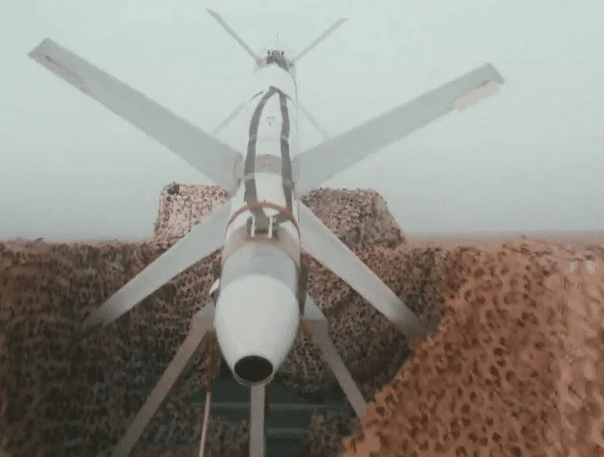 AWACS lara Tehdit İran ın Yeni Nesil İHA sı 359