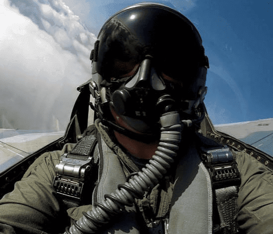 Ukraynalı F 16 Pilotu Görevde 6 Füze Düşürerek Tarih Yazdı