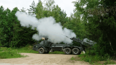 İngiliz Ordusu Archer Obüslerini Estonya’da Ateşledi