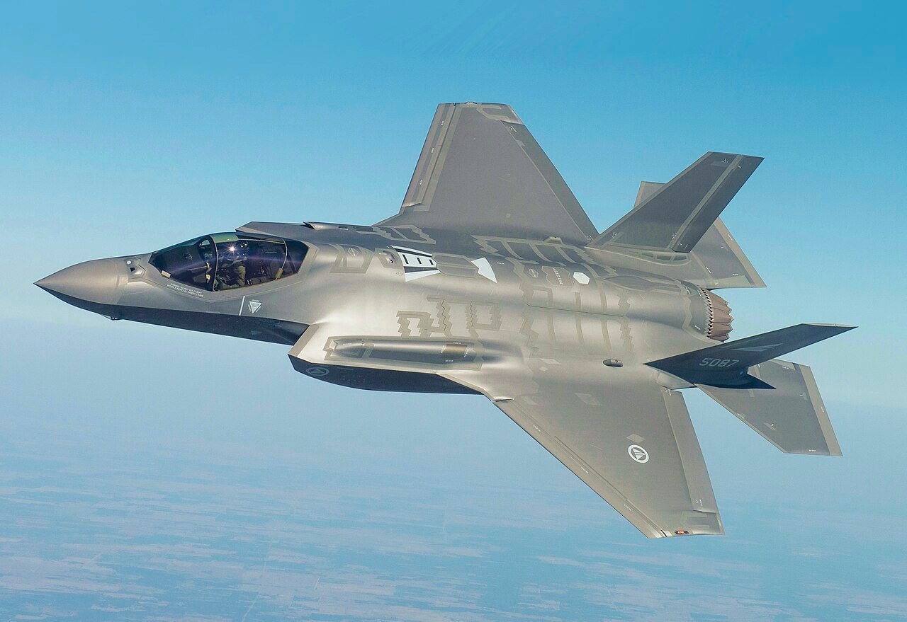 f35