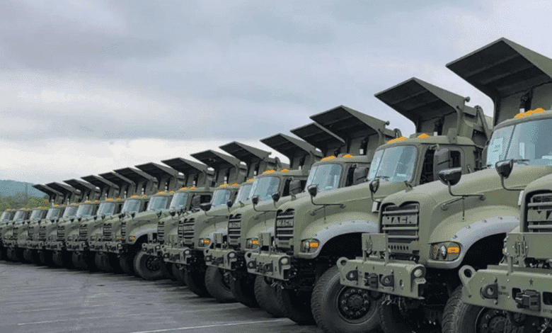 ABD Ordusu na Yeni Canavar Mack M917A3 Kamyonları