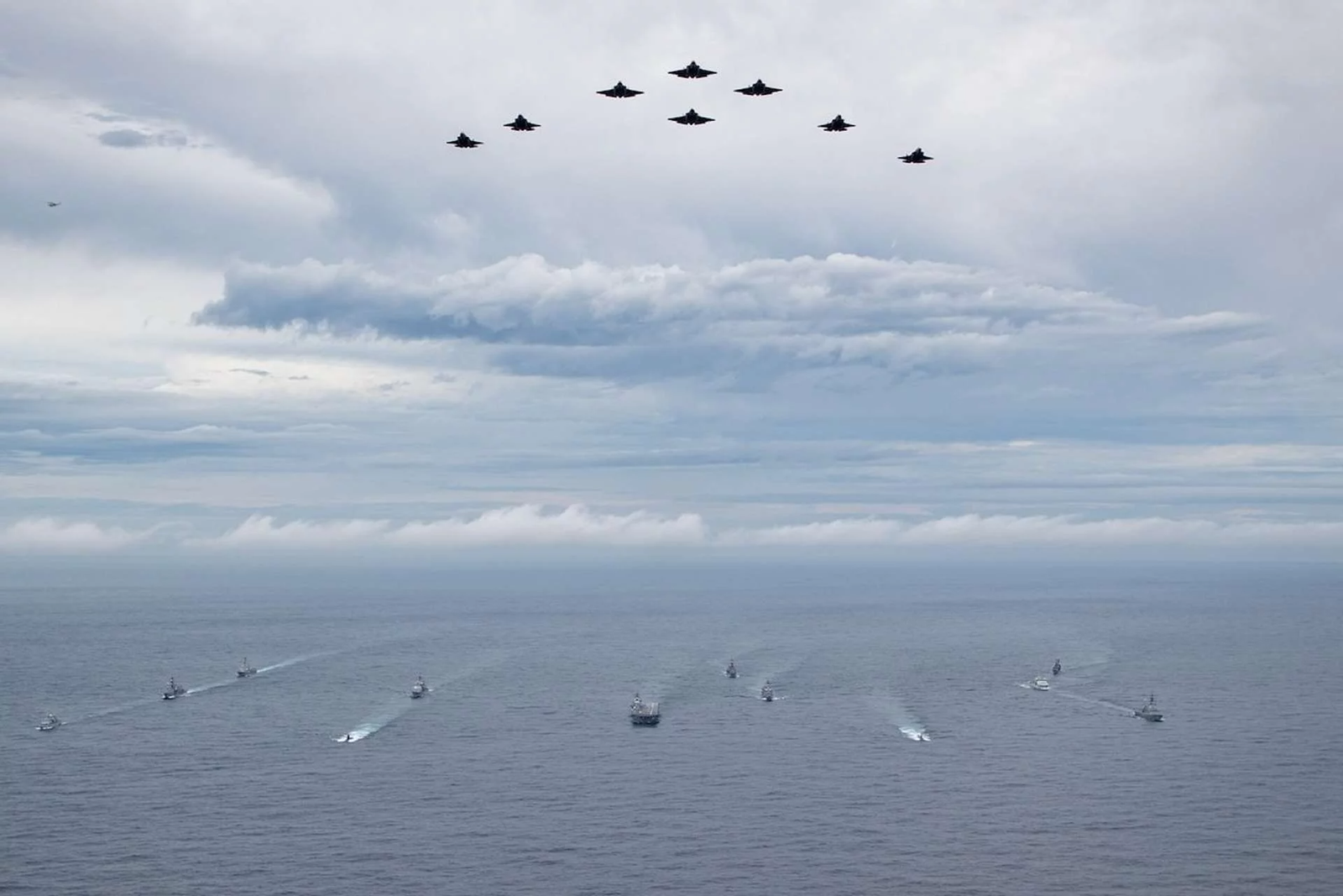 Filipin Denizi nde Gövde Gösterisi ANNUALEX 2025