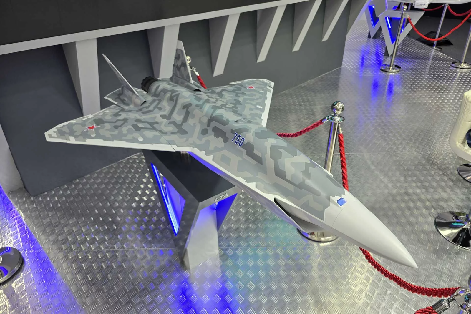 Dubai de Sürpriz İnsansız Su 75 Checkmate Sahne Aldı