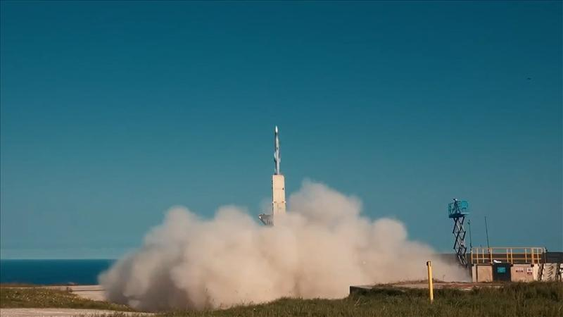 SİPER 1 F&uuml;zesi otonom batarya atışında hedefi tam isabetle vurdu