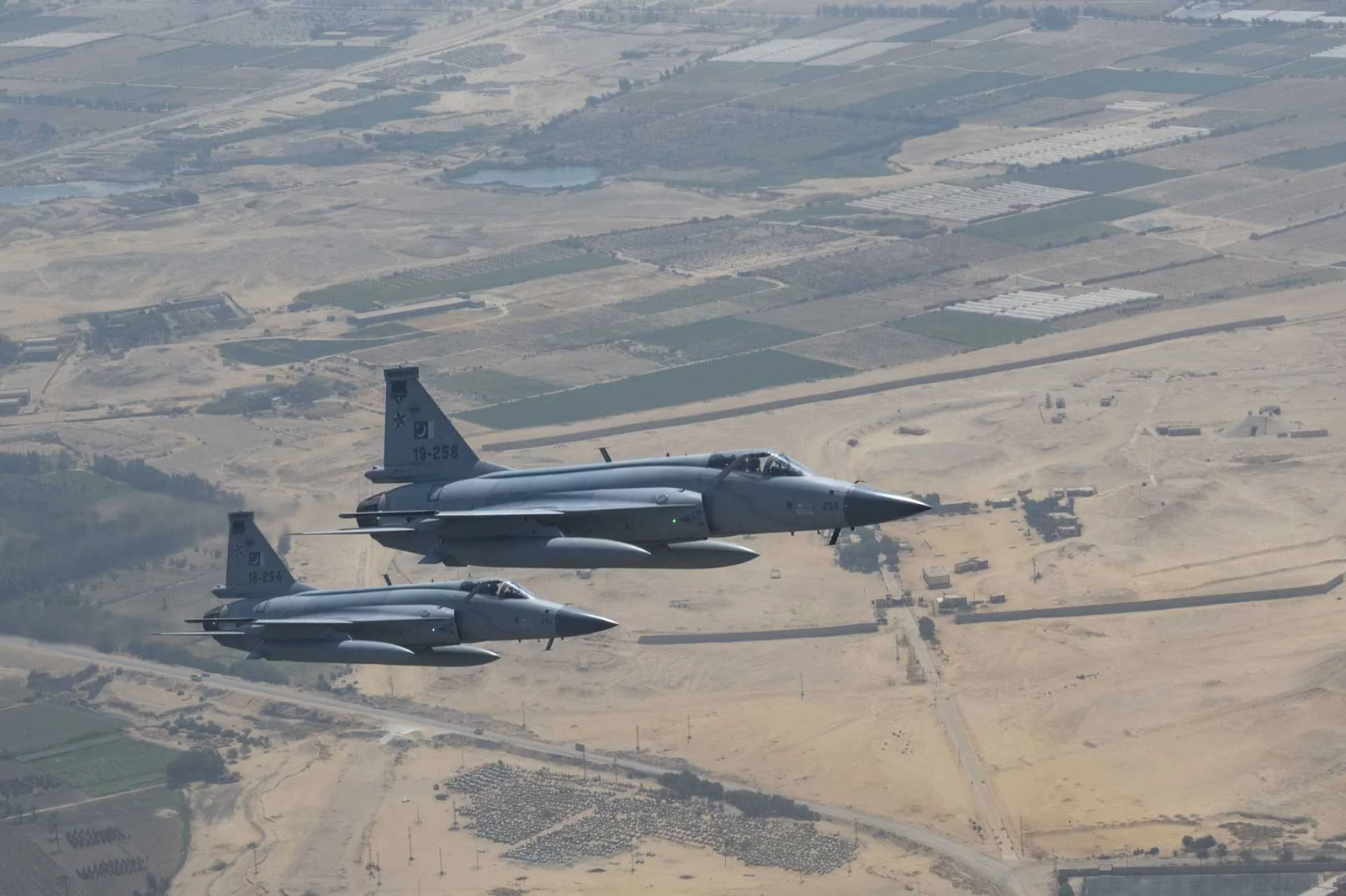 Irak ın F 16 &Ccedil;ıkmazı Rota Pakistan ın JF 17 sine D&ouml;nd&uuml;