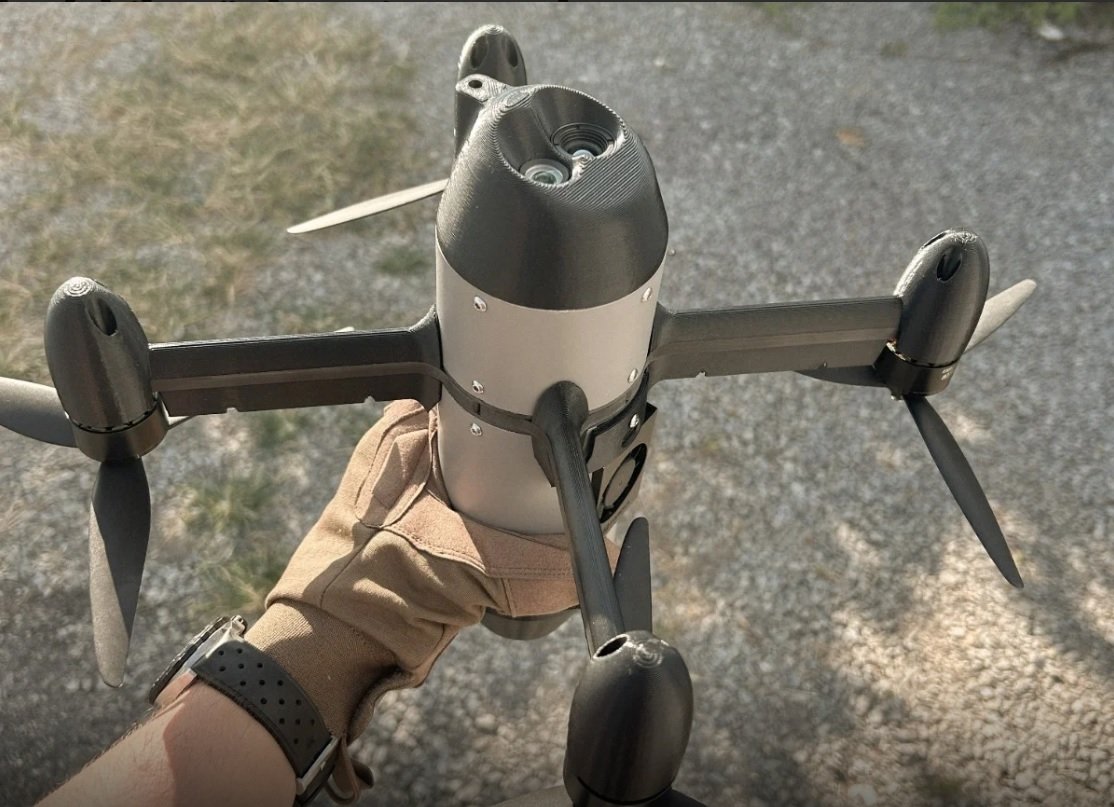 elle fırlatılabilen dron